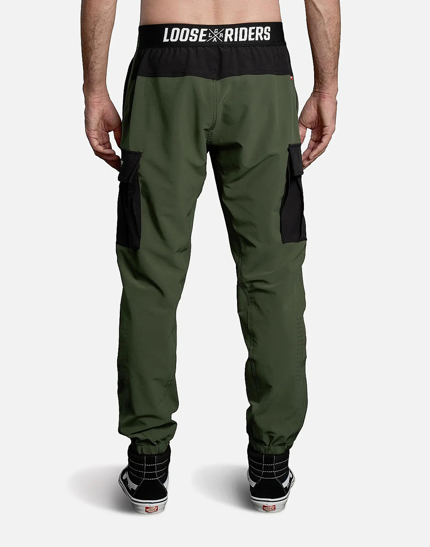 Pantalón ciclismo Loose Riders Cargo Oliva 5