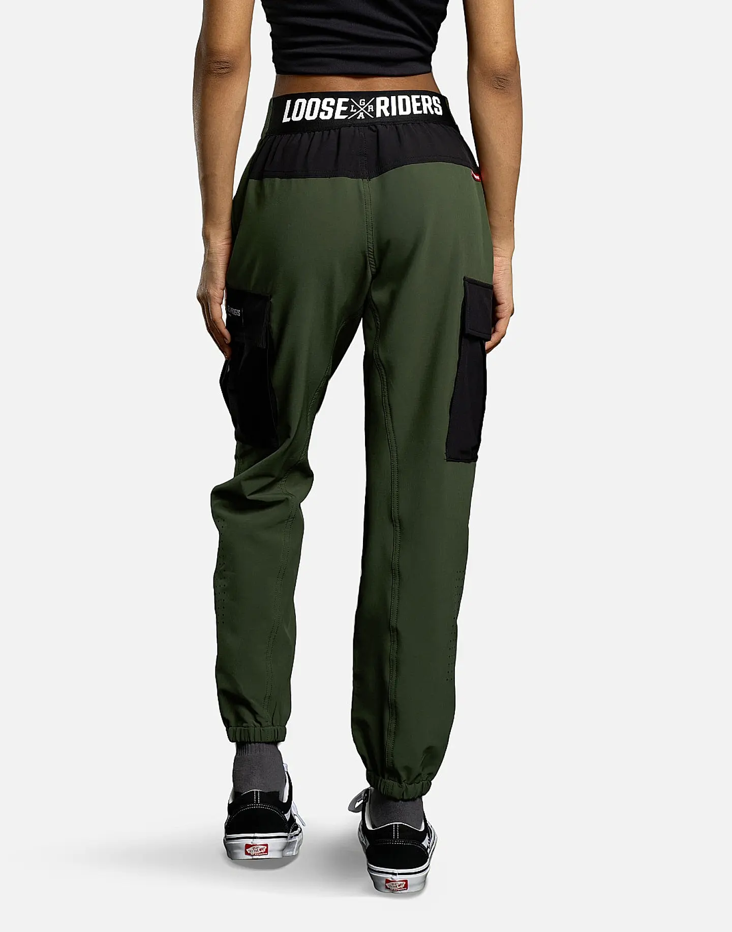 Pantalón ciclismo Loose Riders Cargo Oliva 8