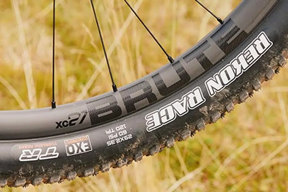 Bicicleta Sunn Shamann XC FINEST 8