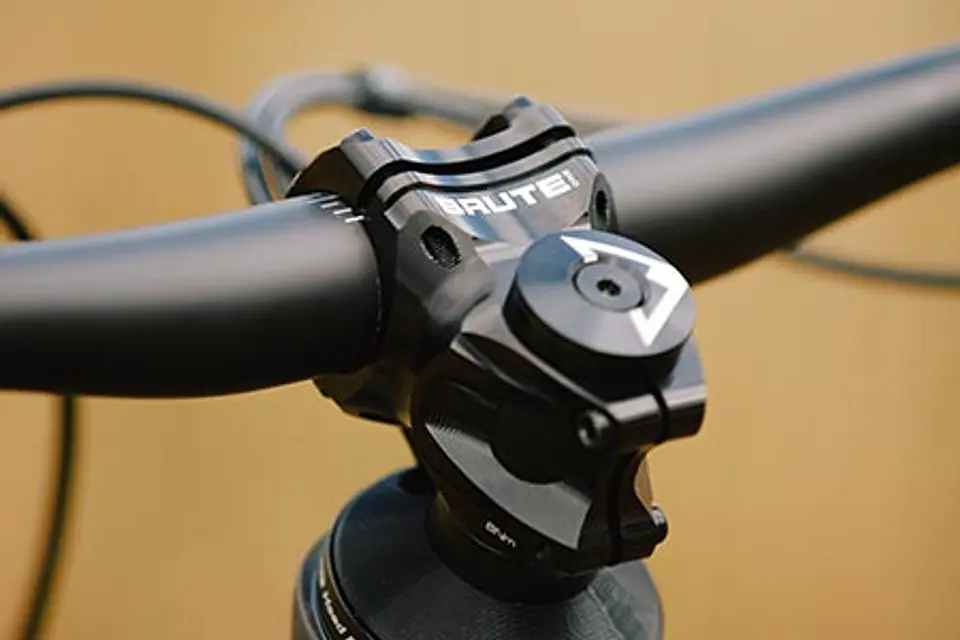 Bicicleta Sunn Shamann DC 5