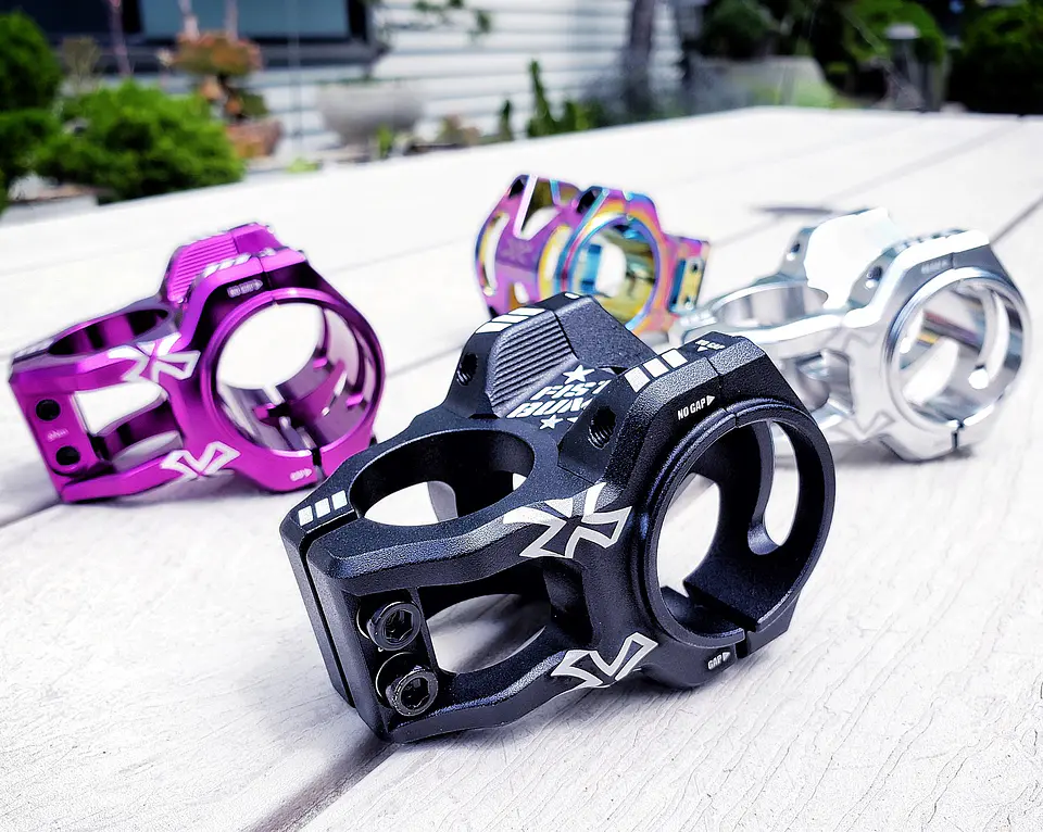 Tee Fist Bump Da Bomb 35 x 35 mm 6