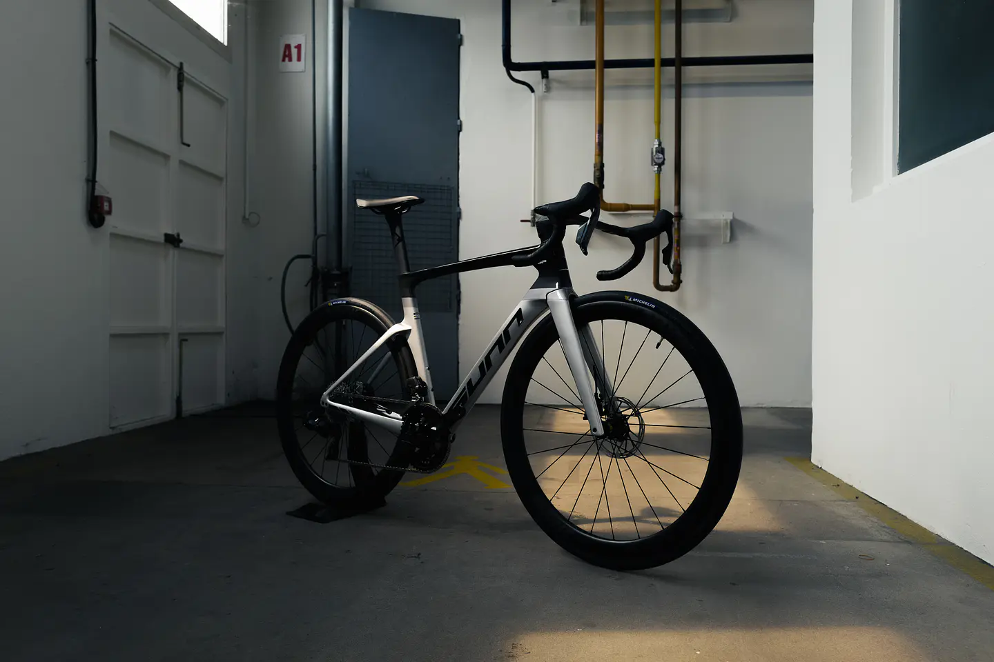 Bicicleta AERO Sunn GP S1 2