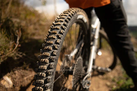 NEUMATICO GOODYEAR NEWTON MTR DOWNHILL 27.5 x 2.6