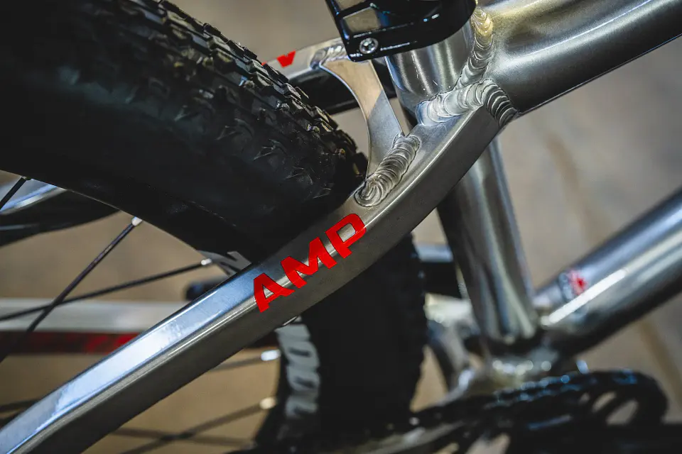Bicicleta dirt Banshee AMP 7
