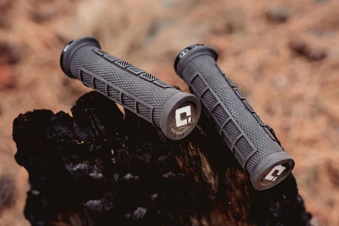 PUÑOS ODI ELITE PRO V2.1 LOCK ON