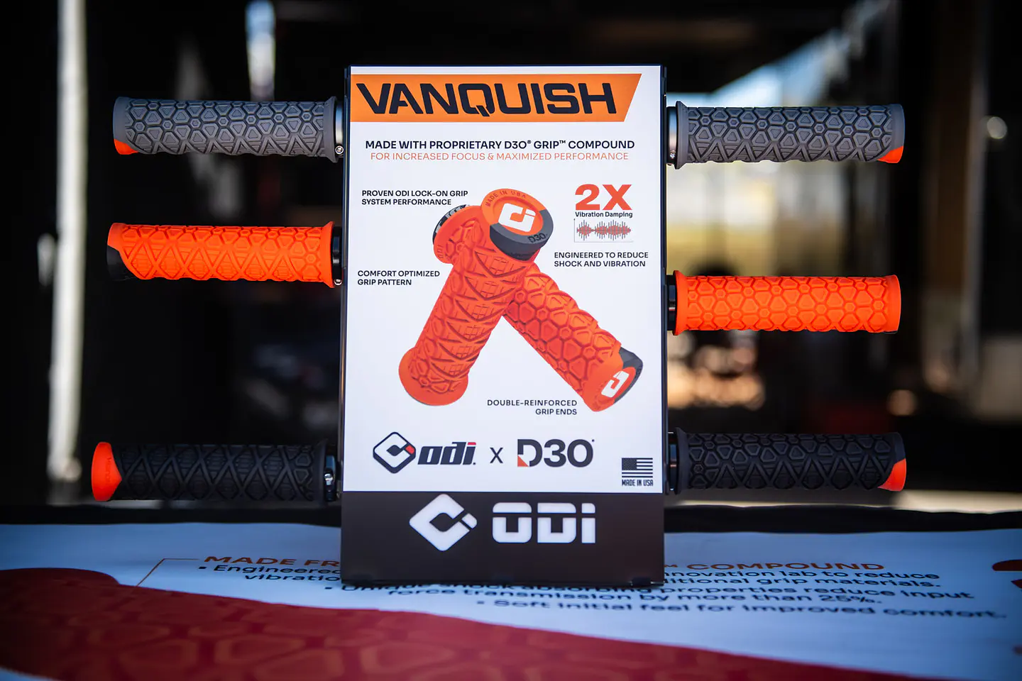 PUÑOS ODI VANQUISH V2.1 LOCK-ON GRIP 5