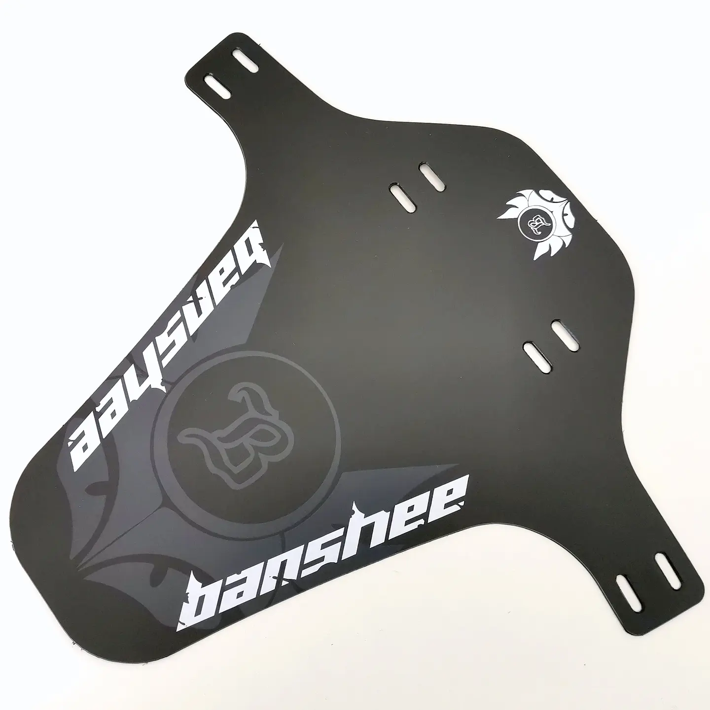 Tapa Barro Banshee 1