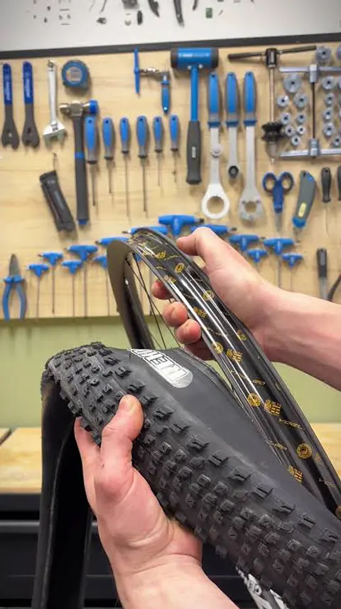 Servicio de Instalación de Cinta Tubeless Bicicletas