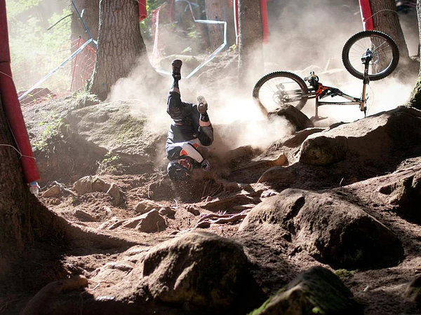¿Sabes elegir bien tu casco para MTB? ¿Qué certificaciones son válidas?