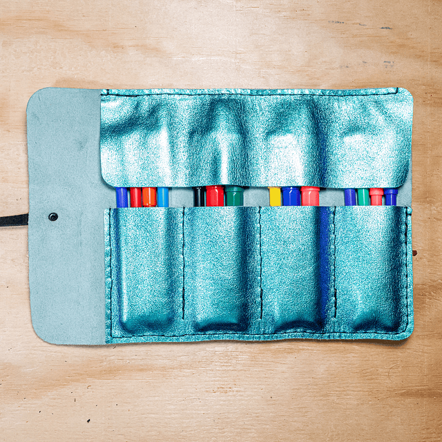 Estuche Águila menta-violeta tornasol