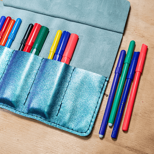 Estuche Águila menta-violeta tornasol