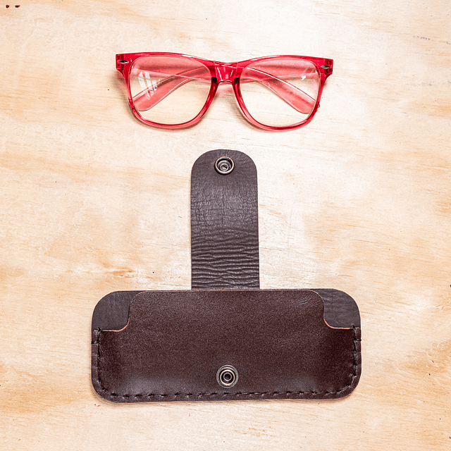 Estuche Pitío para lentes café agreste