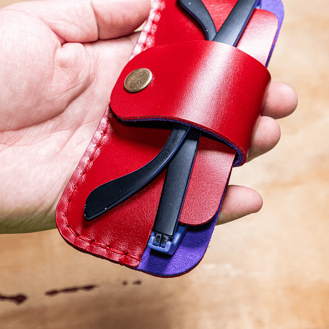 Estuche Pitío para lentes rojo y violeta
