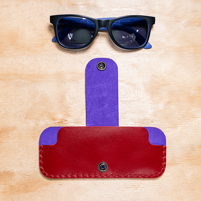 Estuche Pitío para lentes rojo y violeta