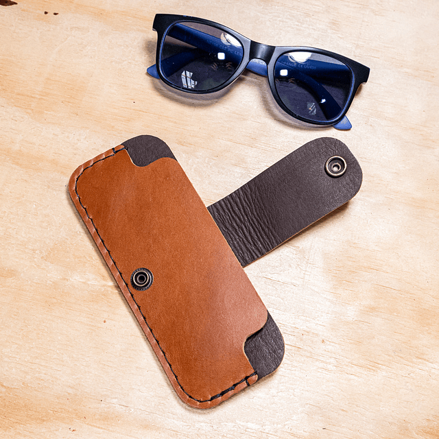 Estuche Pitío para lentes caramelo y café