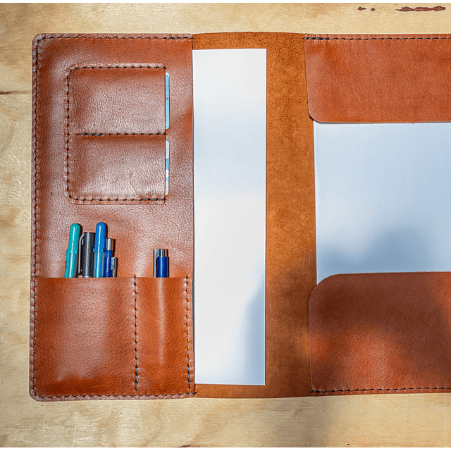 Portafolios Turcaza tamaño oficio caramelo