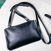 Cartera cuero negro relieve y forro flor negro interno