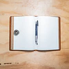 Libreta Algarrobo 120 hojas reemplazables A5 café relieve y café agreste