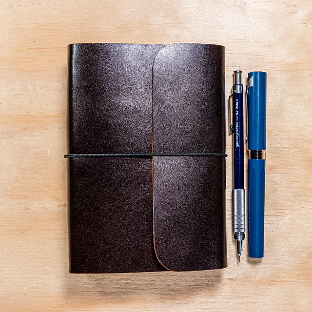 Libreta Laurel 120 hojas reemplazables A6 café agreste
