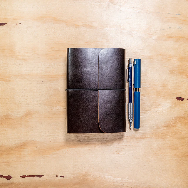 Libreta Laurel 120 hojas reemplazables A6 café agreste