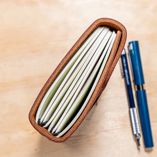 Libreta Laurel 120 hojas reemplazables A6 café agreste
