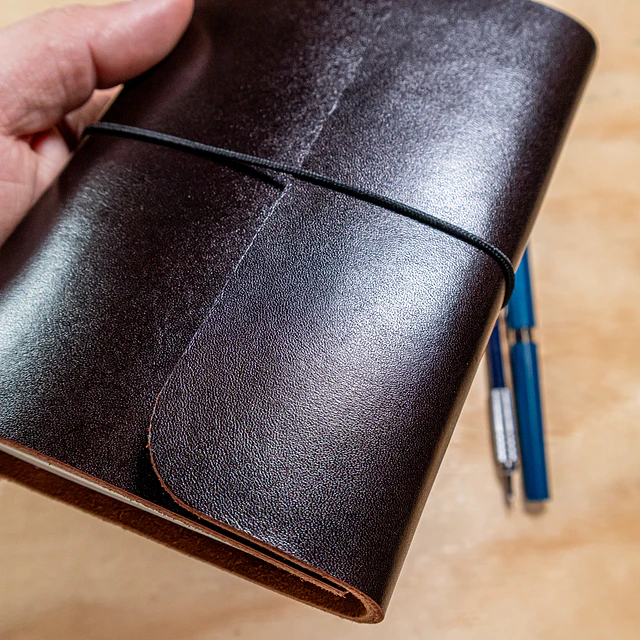 Libreta Laurel 120 hojas reemplazables A6 café agreste