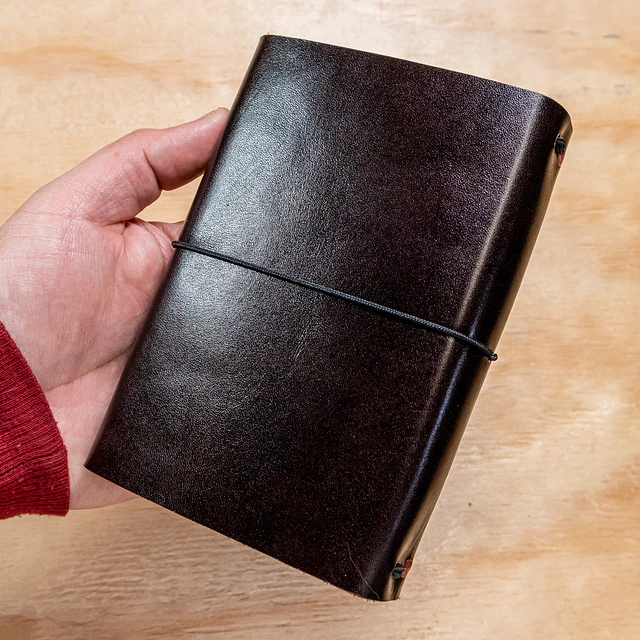 Libreta Laurel 120 hojas reemplazables A6 café agreste