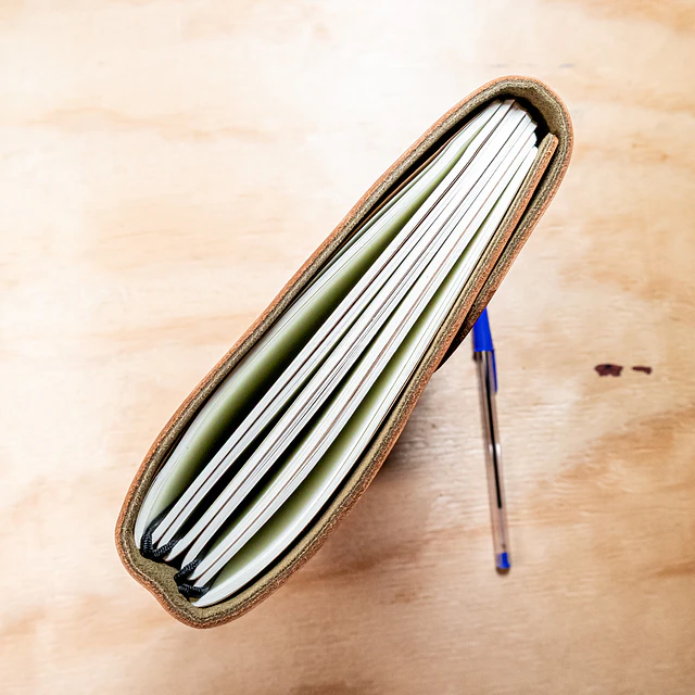Libreta Belloto (A5) 120 hojas reempl caramelo