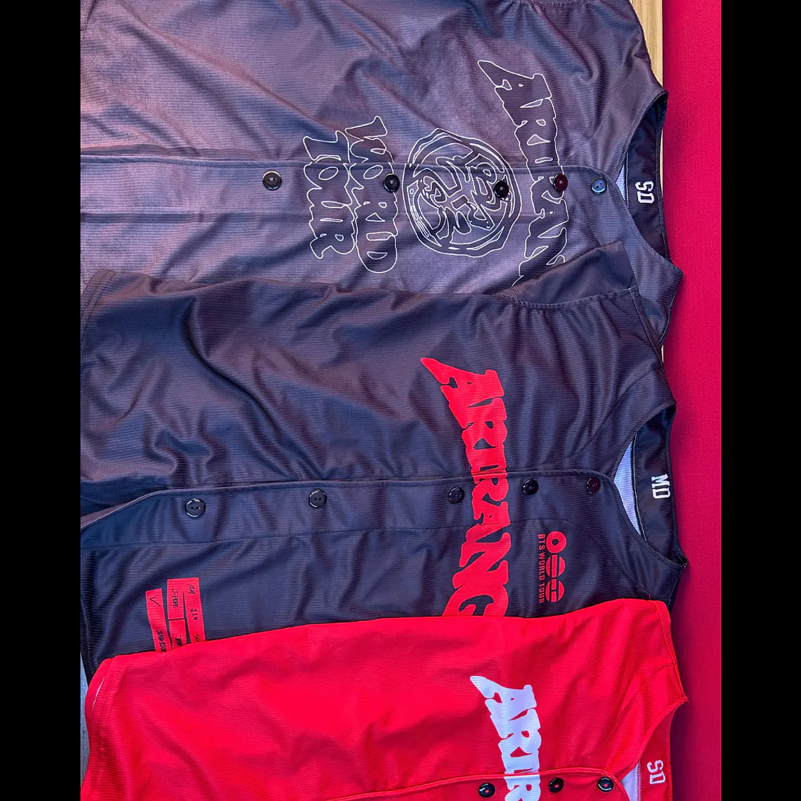 CAMISETA UNISEX ARIRANG WORDL TOUR #3 3