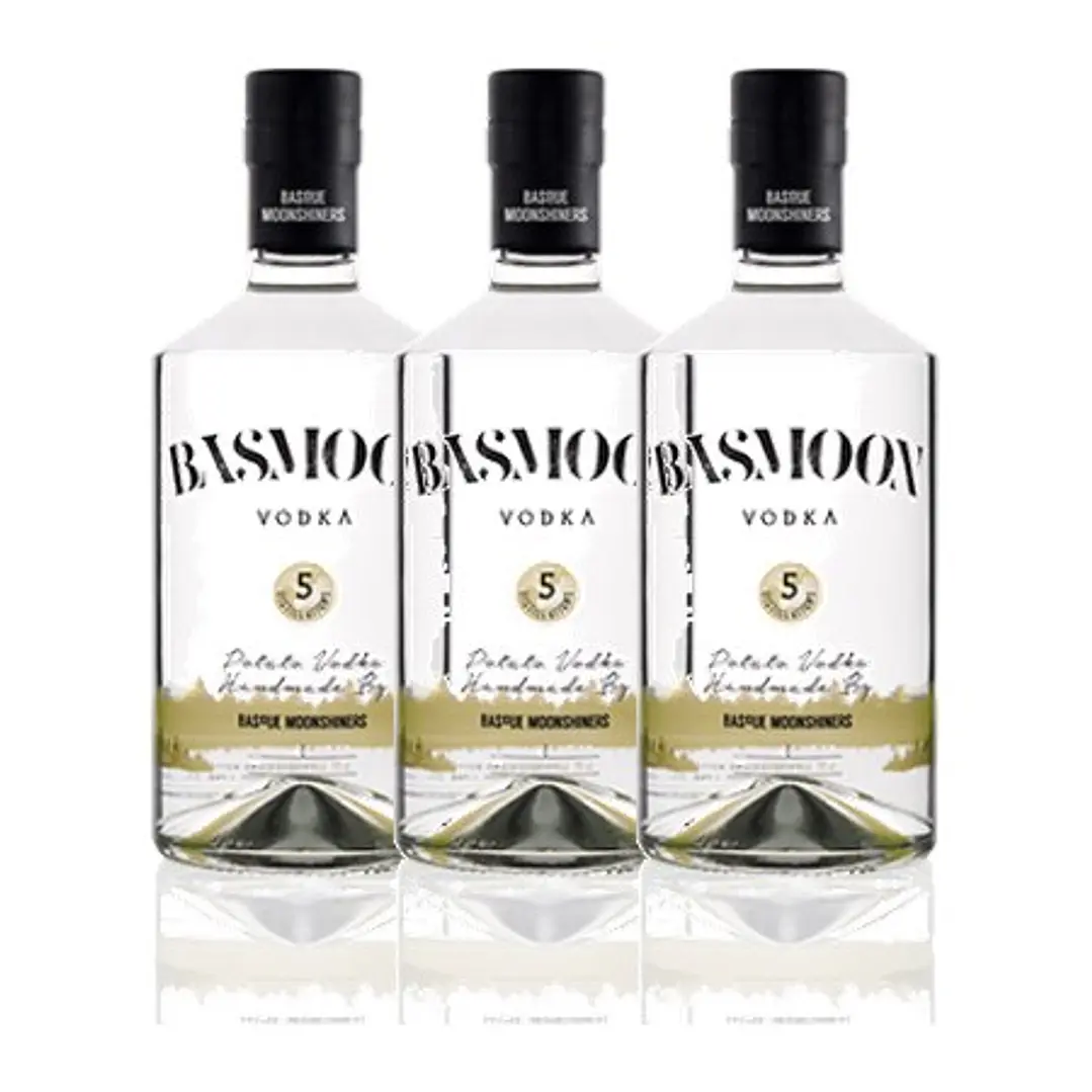 BASMOON VODKA - vol. 41,5% - 70cl 3