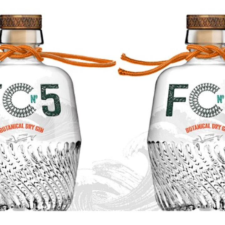 GIN FC Nº 5 - Botanical Dry Gin by Fábio Coentrão 2