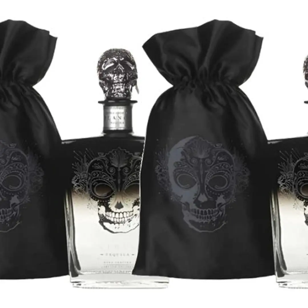 Satryna Blanco - Ultra Premium Tequila - vol. 38% vol - 70cl Gift Pack 2