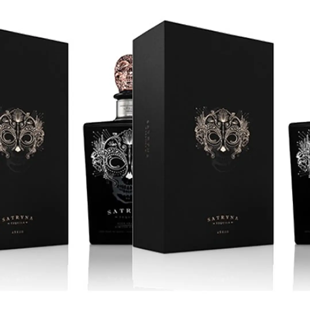 SATRYNA AÑEJO Double Barrel - Ultra-Premium Tequila vol. 38% - 70cl Gift Pack 4