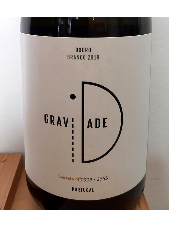 Gravidade Branco 2019