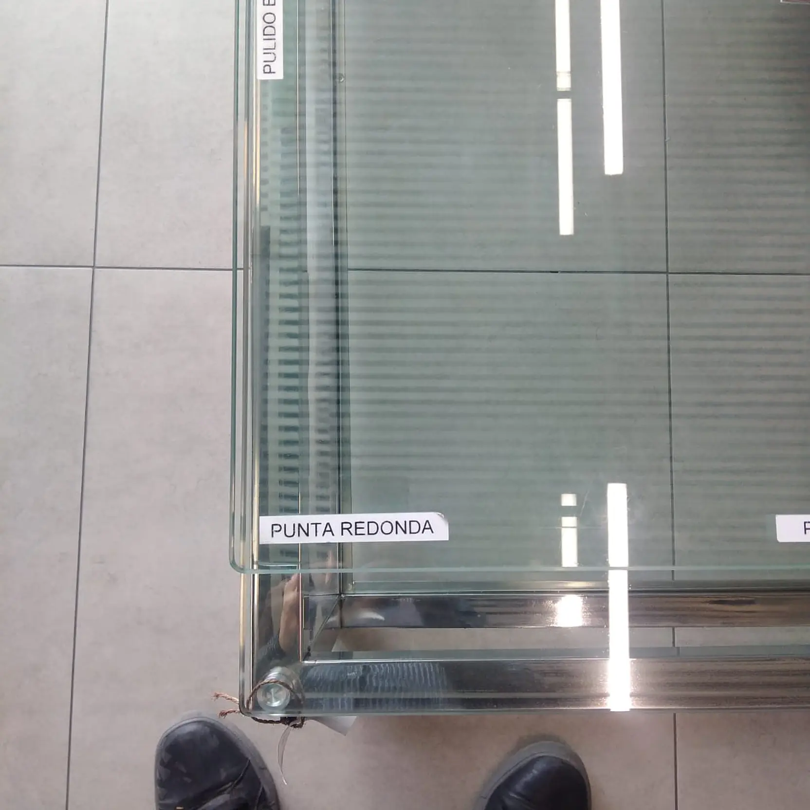 Tu Cubierta Templada a Medida - Ancho: 600.0 x Alto: 600.0 - Espesor: 4.0mm - Esquina: Botada de canto - Peso: 10.0 kg 2