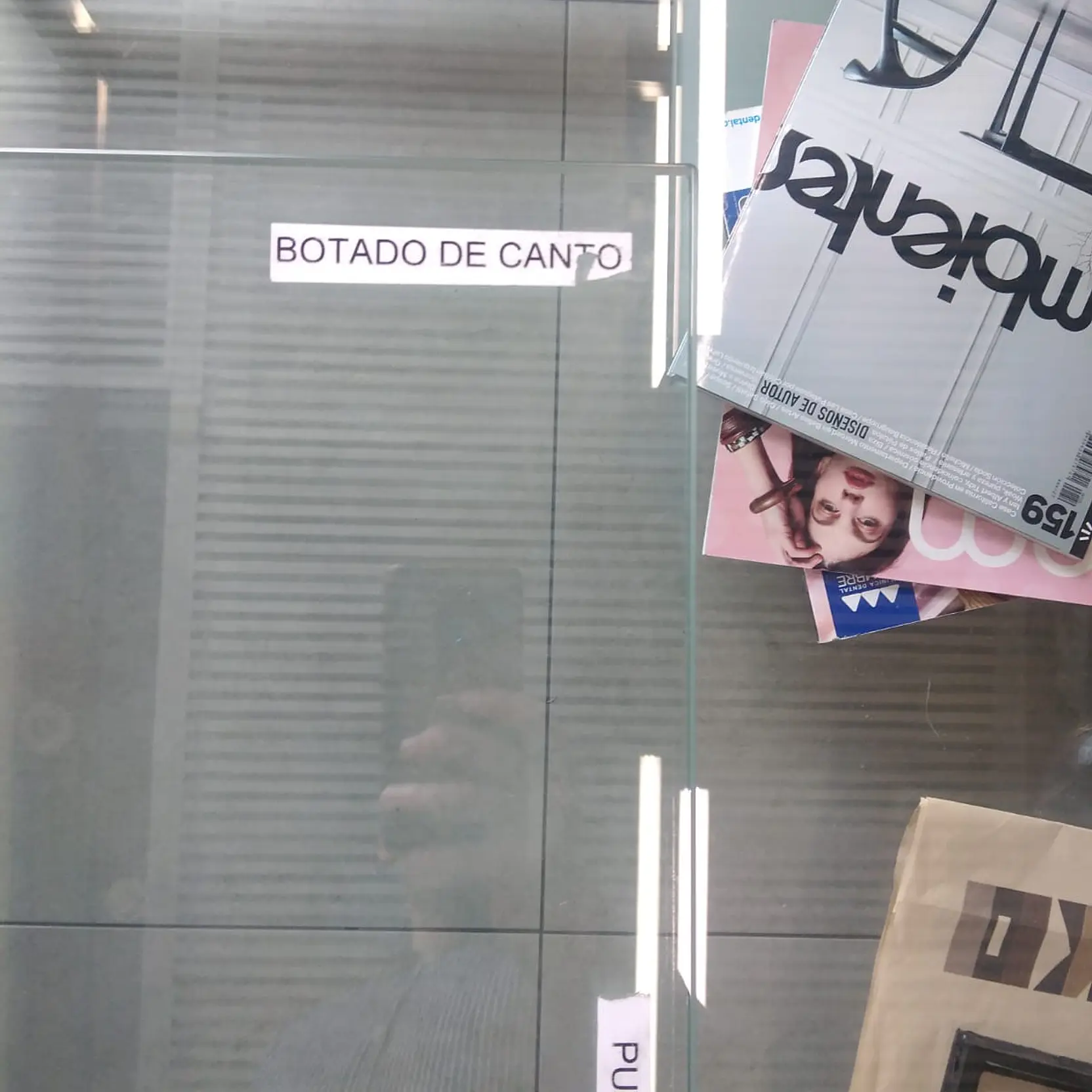 Tu Cubierta Templada a Medida - Ancho: 1600.0 x Alto: 900.0 - Espesor: 10.0mm - Esquina: Botada de canto - Peso: 25.0 kg 4