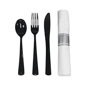Set Cubiertos y Servilletas Preenrollados Negros Pack