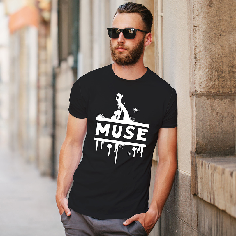 Polera premium Muse logo hombre 7