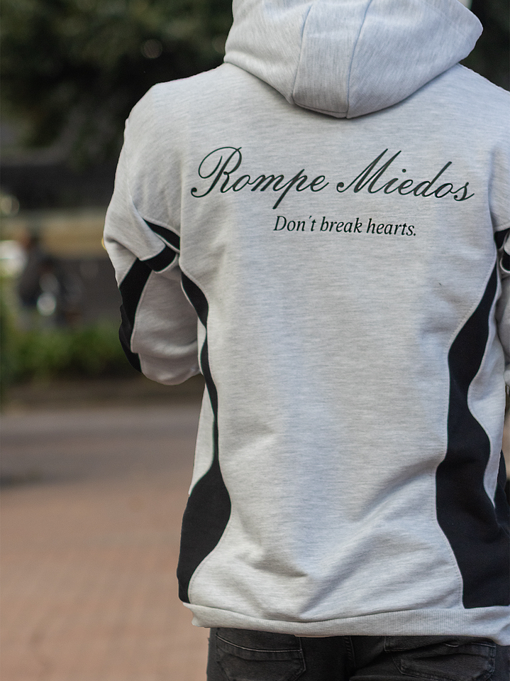 HODDIE ROMPE MIEDOS 2