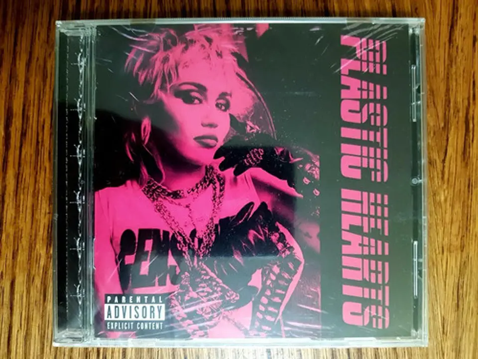 Miley Cyrus - Plastic Hearts - CD 2