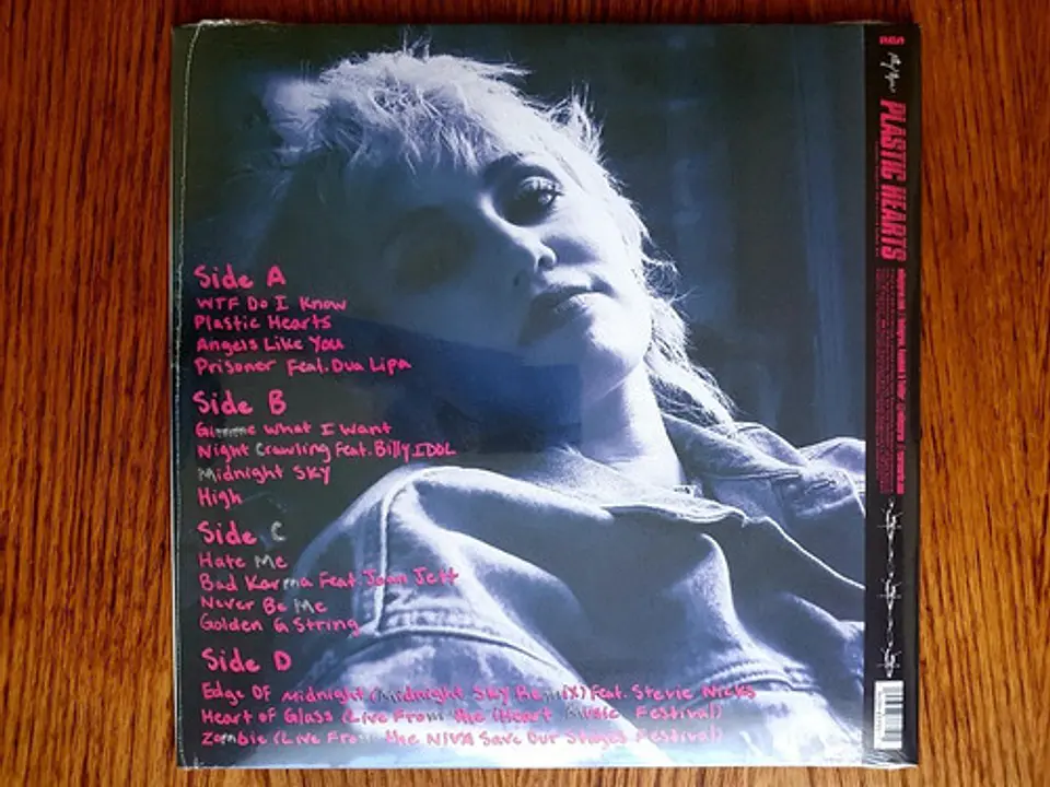 Miley Cyrus - Plastic Hearts - Vinilo 4