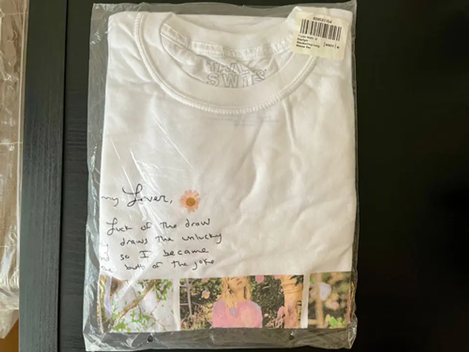 Poleras Lover Album - Taylor Swift - Merch Oficial 22