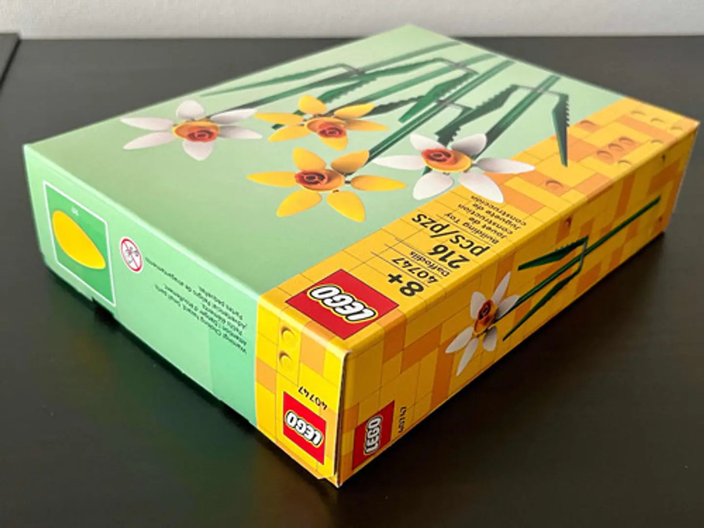 Lego The Botanical Collection: Narcisos - 40747 3