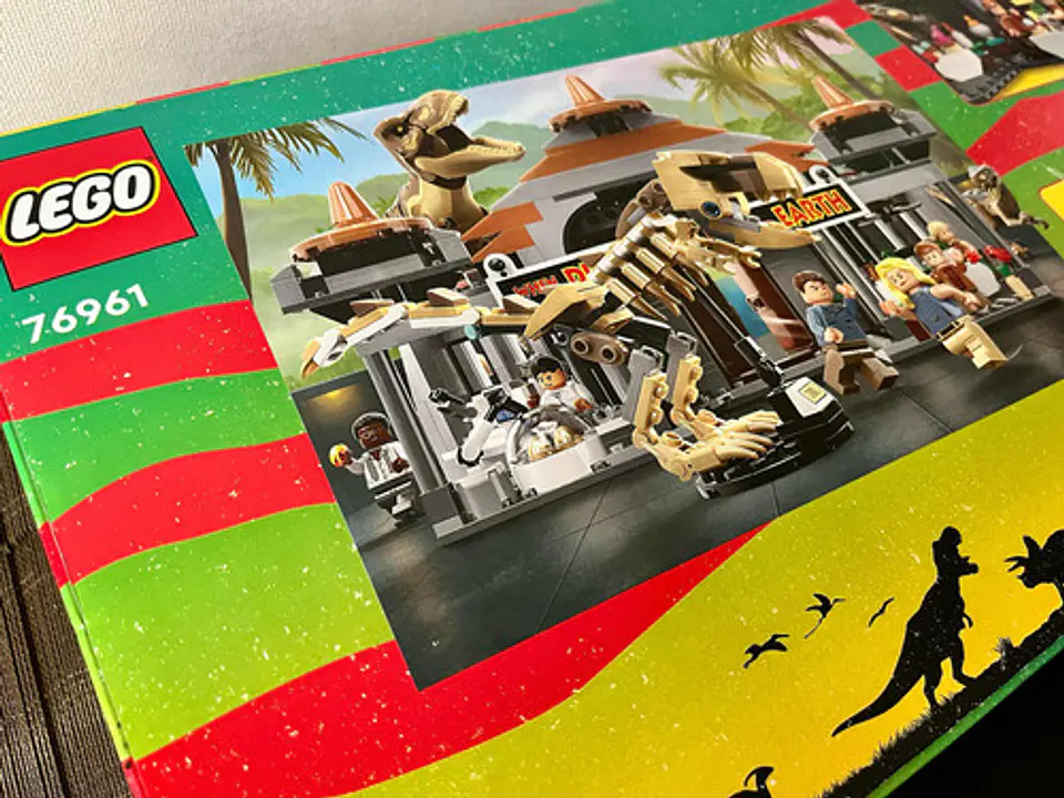 Lego Jurassic Park - Centro De Visitantes: T. Rex Y Ataque Del Raptor 76961 9