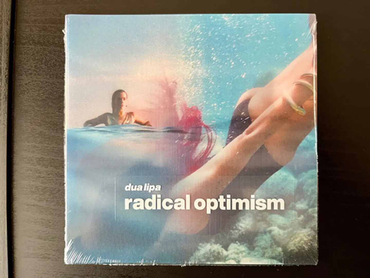 Dua Lipa - Radical Optimism - CD Lenticular Autografiado 2