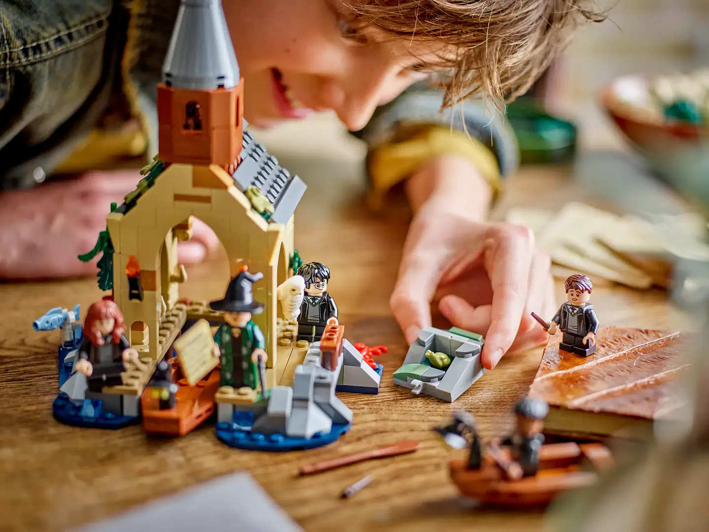 LEGO Harry Potter - Cobertizo del Castillo de Hogwarts™ (76426) 2