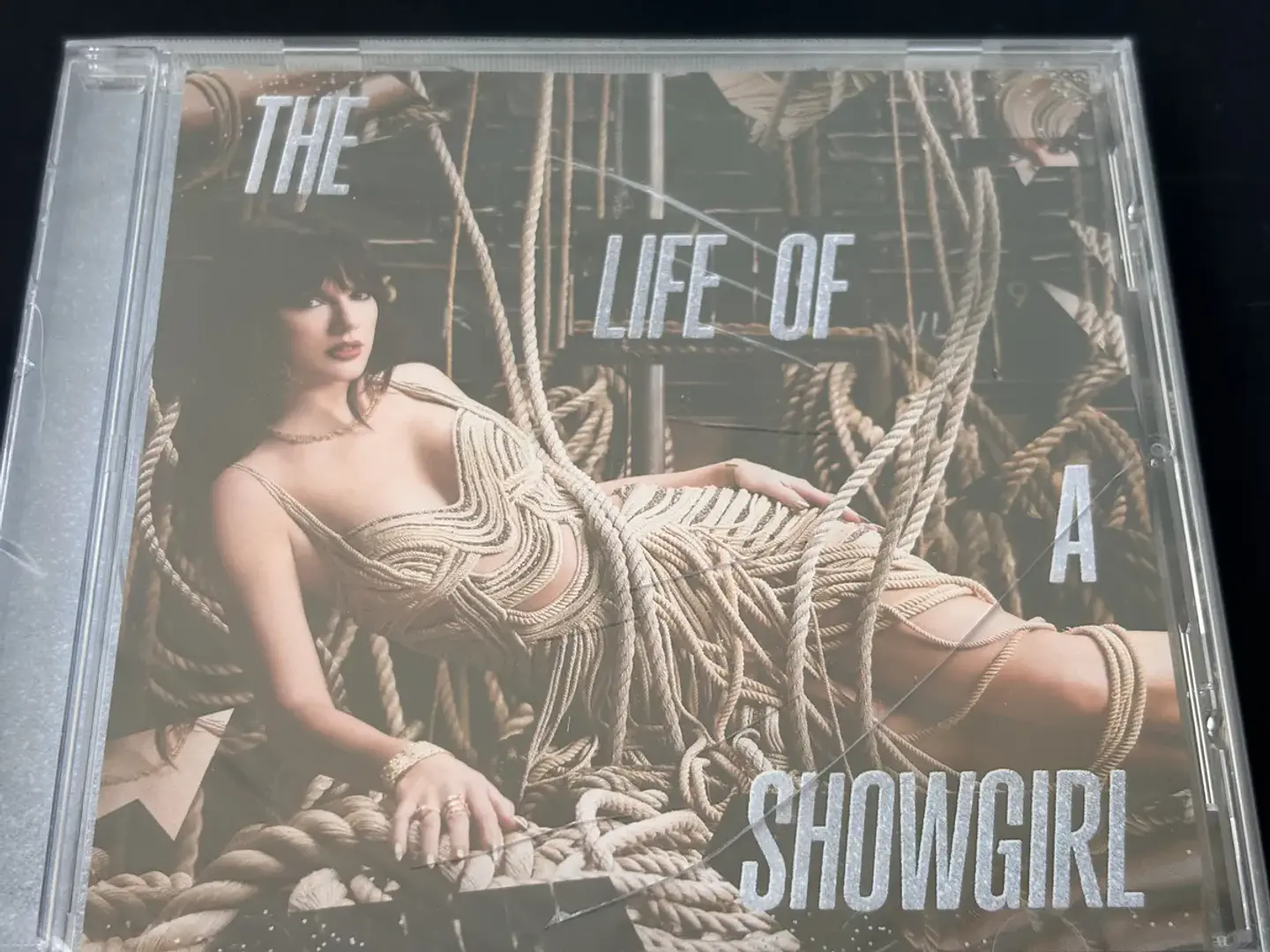 Taylor Swift - The Life Of A Showgirl - CD Limitados + Acoustic Bonus Tracks  12