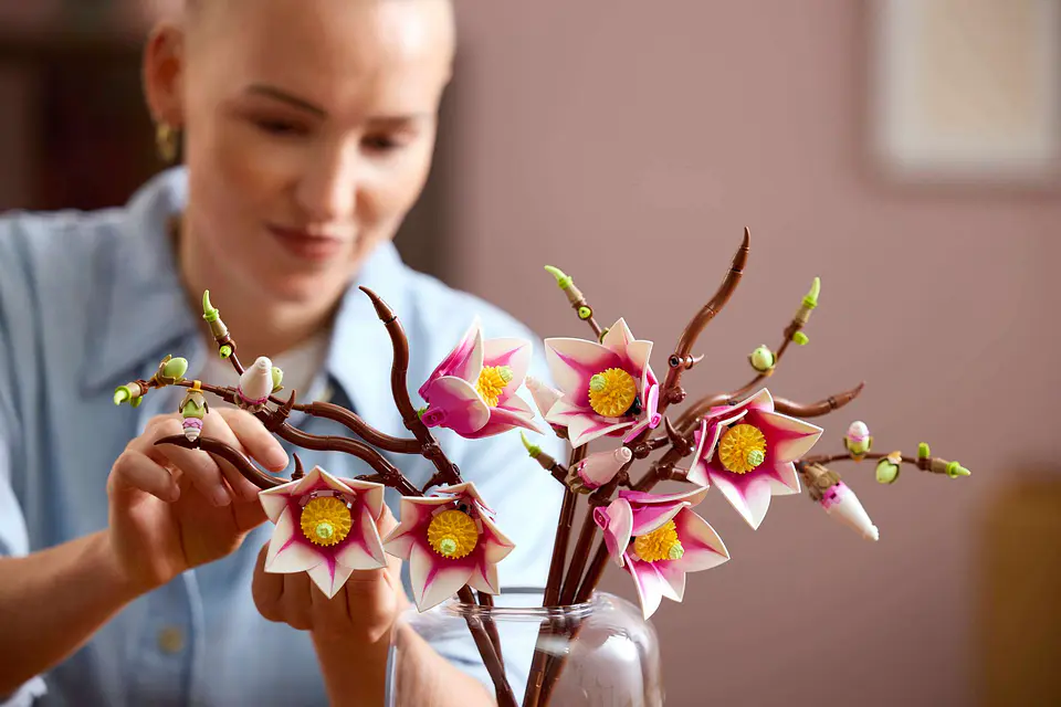 LEGO: Botanicals - Ramas de Magnolia 11