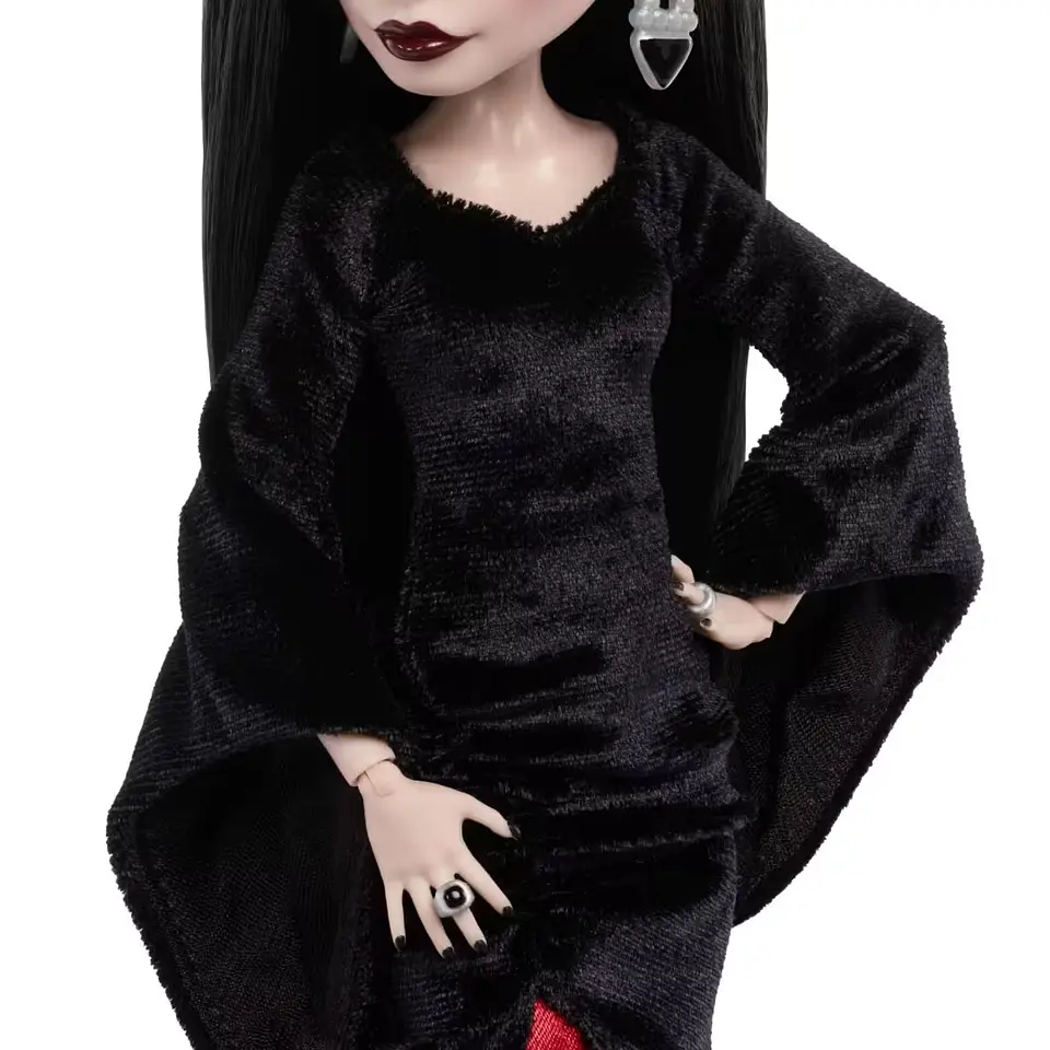 (PREVENTA) Monster High x Wednesday – Morticia Addams 5