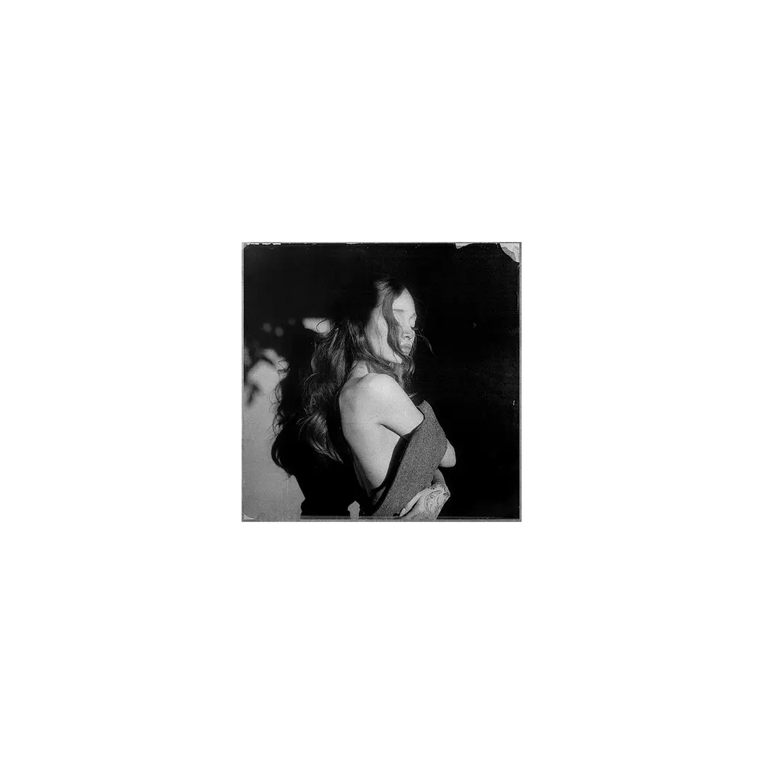 (PREVENTA) Ariana Grande - Petal - Vinilo Cloudy Gray Girl 3